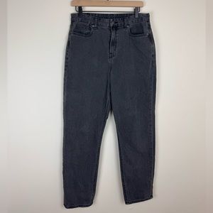 American Eagle Curvy Mom Jean